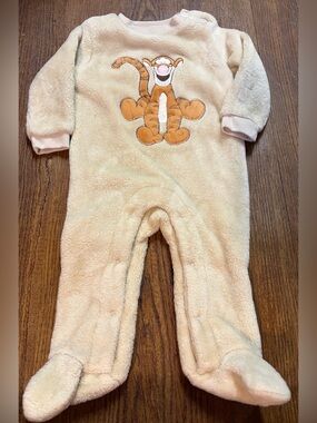 Disney Winnie the Pooh Tigger Outfit